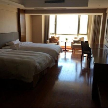Weihai Golden Bay Holiday Hotel ภายนอก รูปภาพ