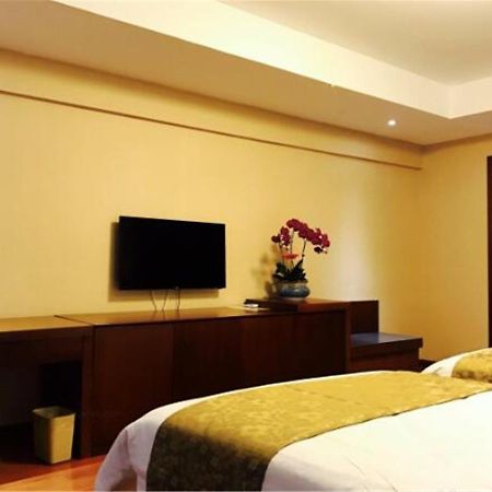 Weihai Golden Bay Holiday Hotel ภายนอก รูปภาพ