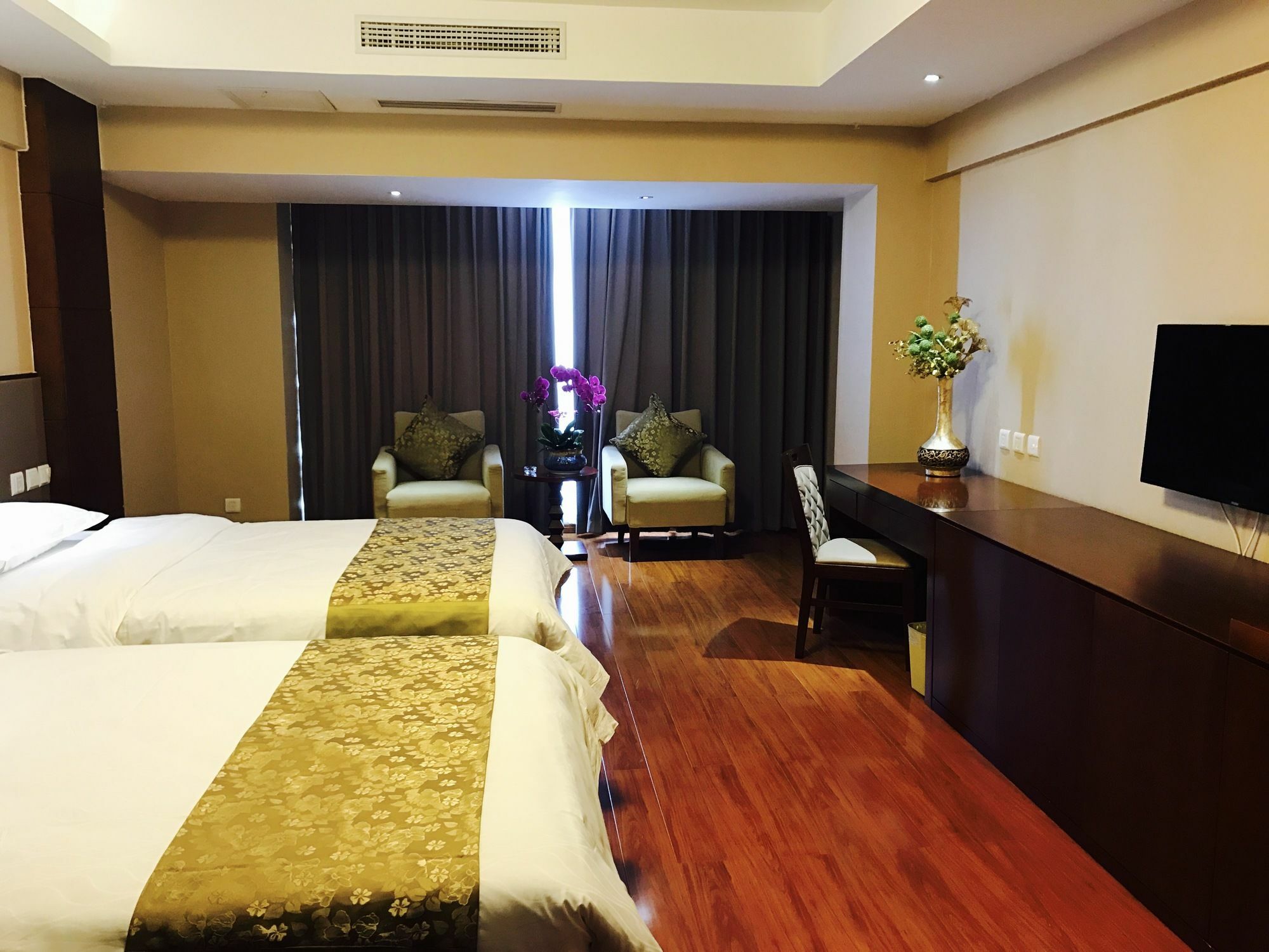 Weihai Golden Bay Holiday Hotel ภายนอก รูปภาพ